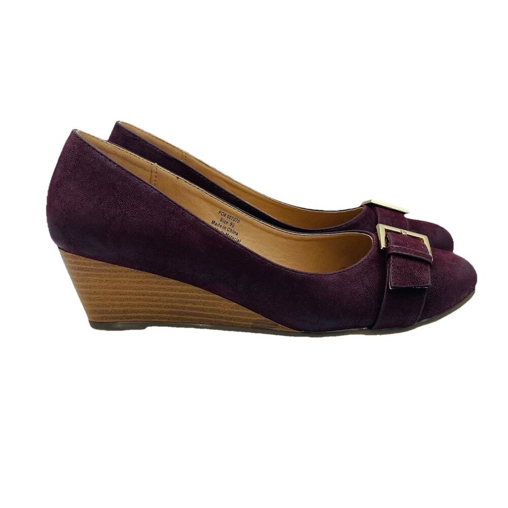 Journee Collection Shoes Womens Size 9.5 Maroon Comfort Wedge Slip On Heel Pumps